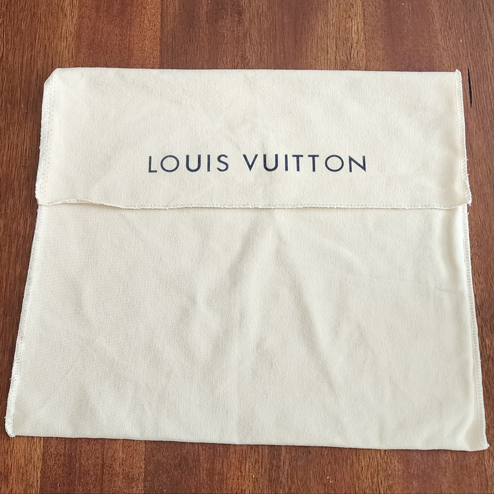 Louis Vuitton Beige And Blue Fold-over Dust‎ Bag